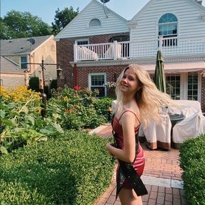 Meet your Posher, Abby